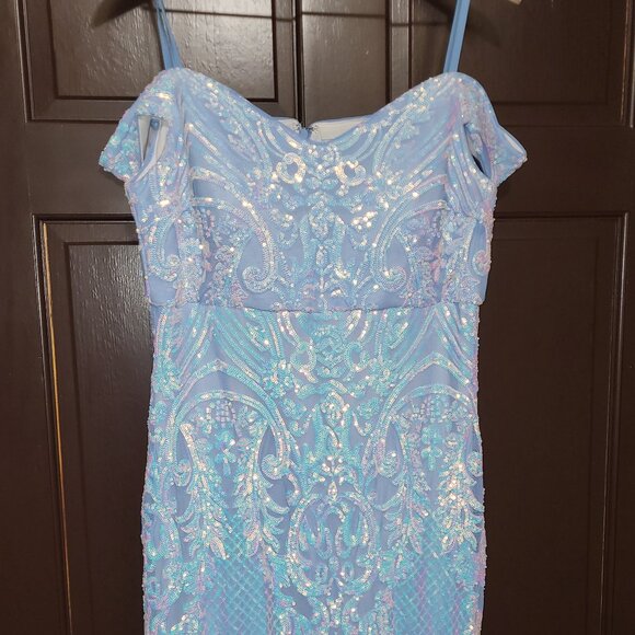 Morgan & Company Full length Gown NWOT!!!!! - Picture 2 of 5